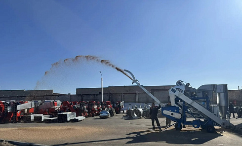 Очиститель вороха самопередвижной ОВС-25 цинк с циклоном и триммером: купить в Воронеже