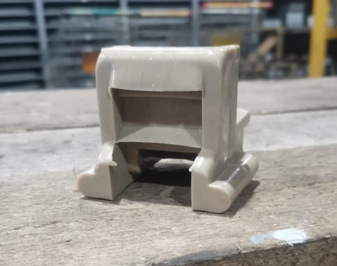 Ползун щеточного механизма ОВИ 09.003: купить в Воронеже