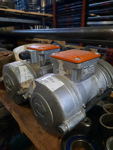 Вибратор БИС-100 : купить в Воронеже Вибратор БИС-100 : купить в Воронеже