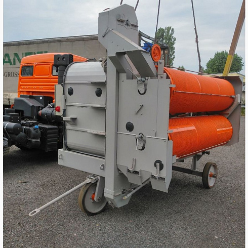 Машина вторичной очистки семян самопередвижная МС-4,5: купить в Воронеже