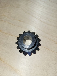 Шестерня коническая регулировки аспирации К-527, К-547 (пласт.): купить в Воронеже